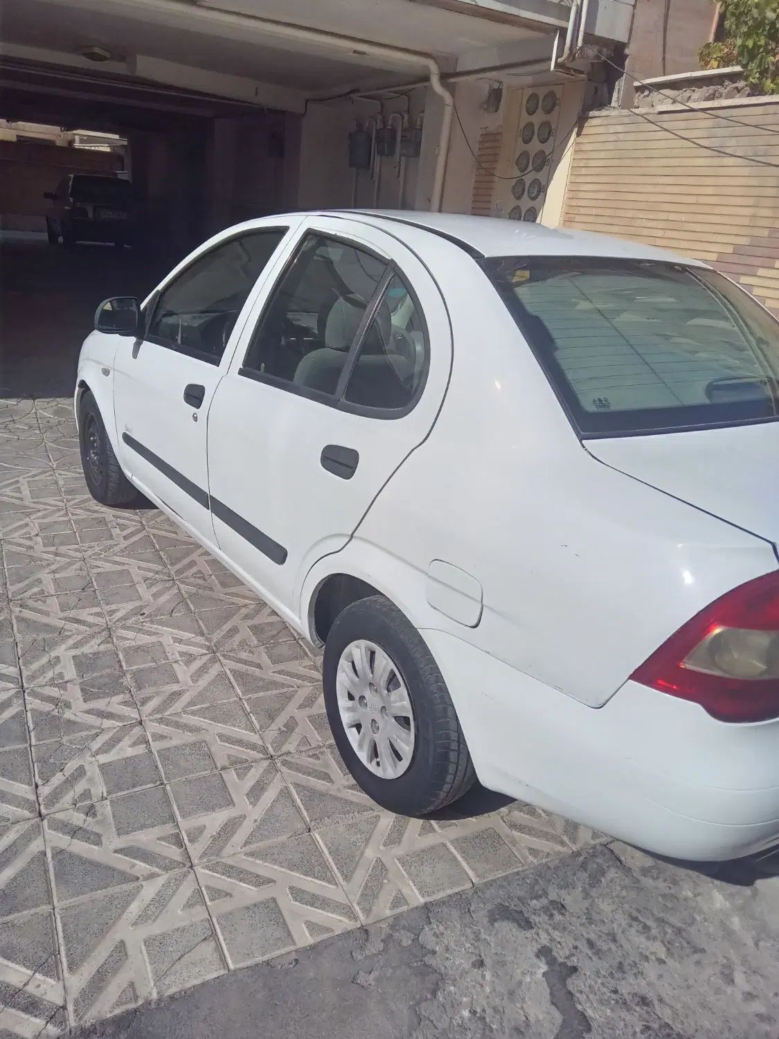 تیبا صندوق دار EX - 1392