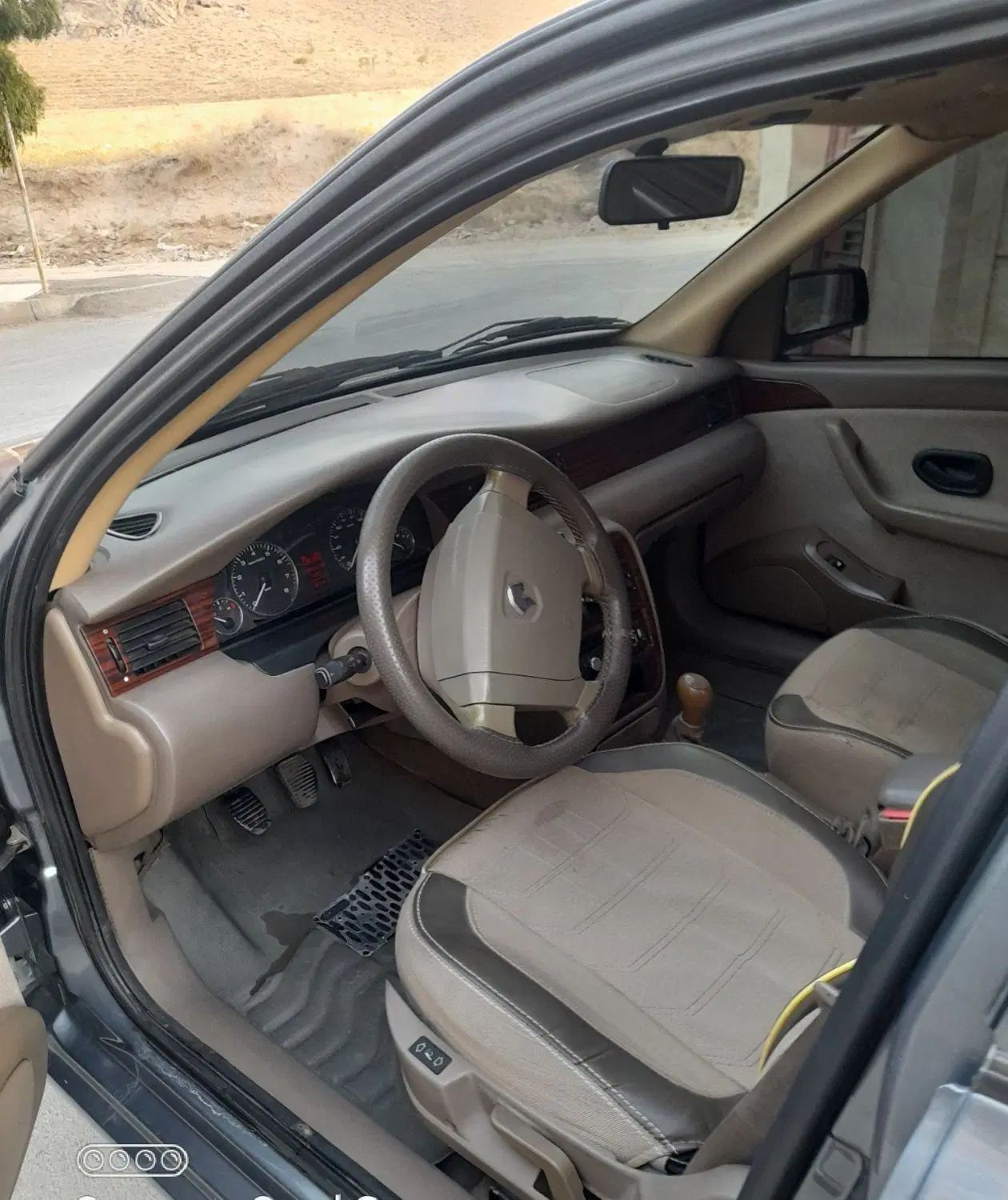 سمند LX XU7 - 1395