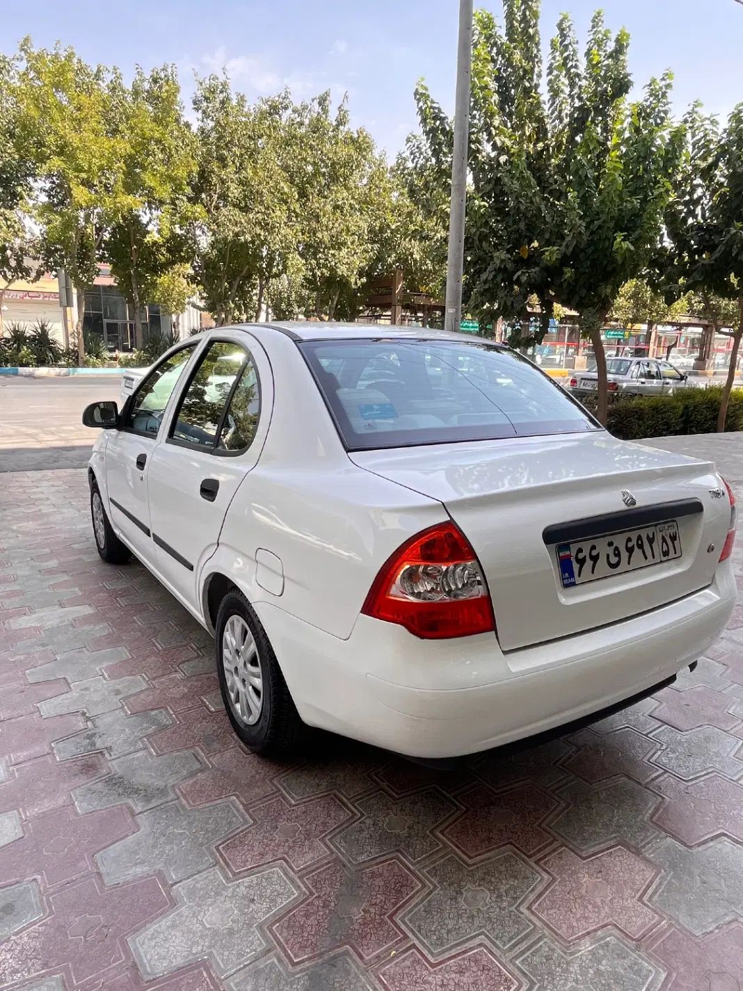 تیبا صندوق دار SX - 1401