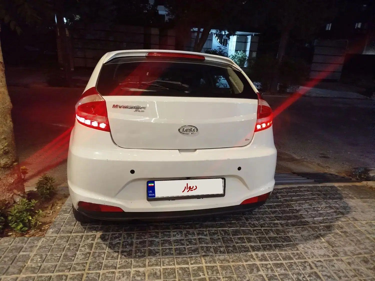 ام وی ام 315 هاچ بک اسپرت لاکچری - 1394