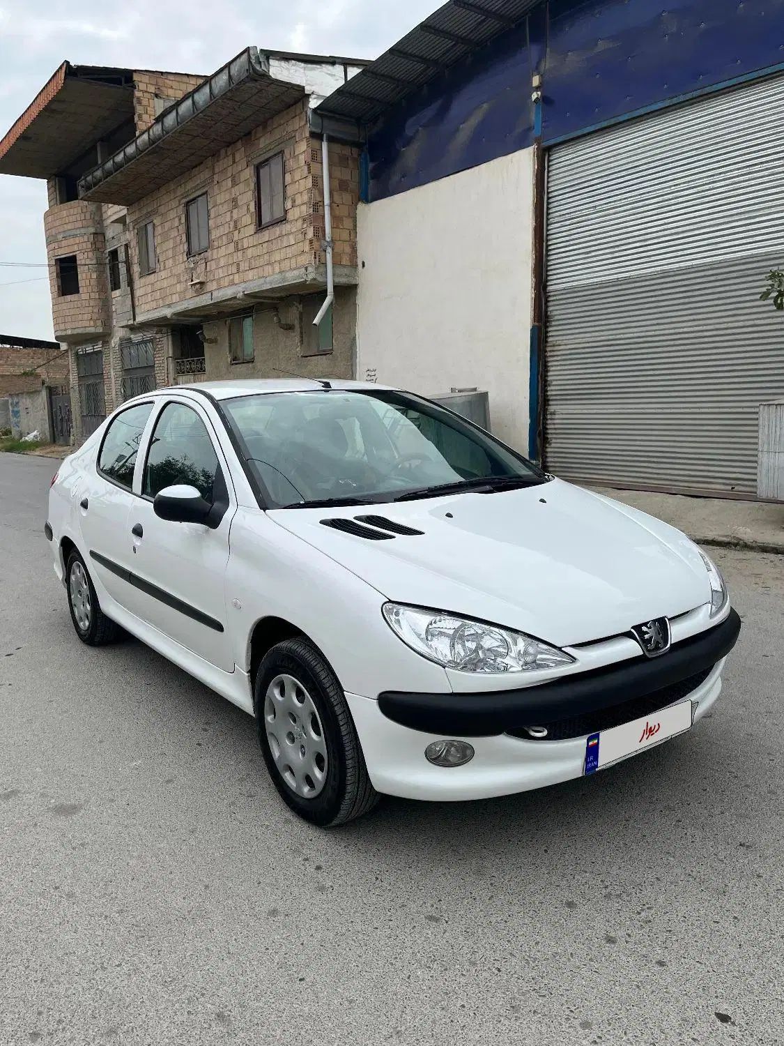 پژو ۲۰۶ صندوق دار v8 - 1395