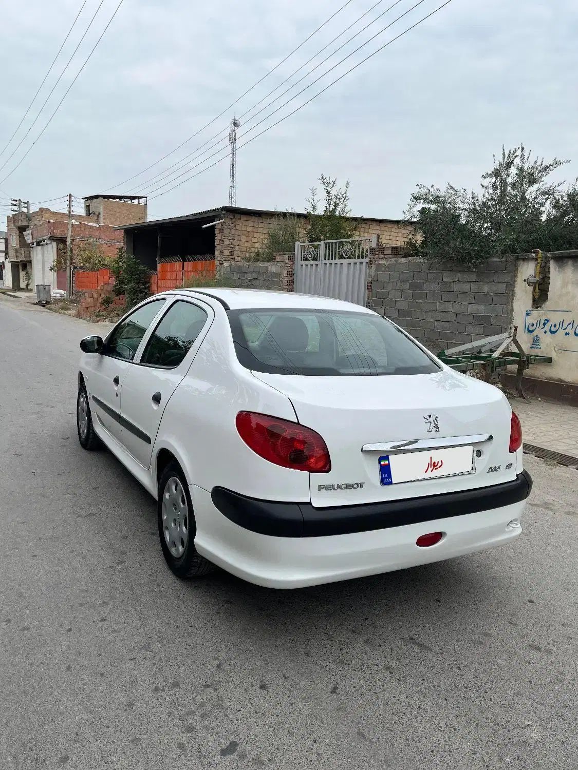 پژو ۲۰۶ صندوق دار v8 - 1395