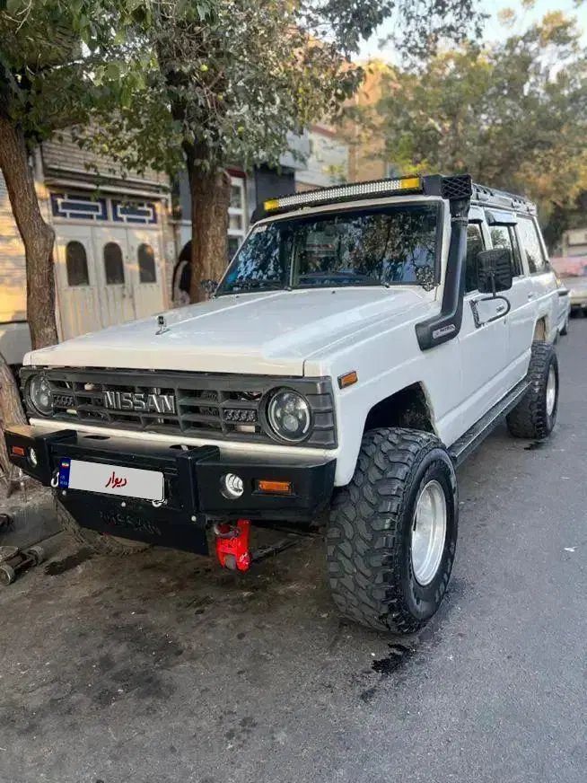نیسان پاترول چهار درب 6 سیلندر - 1374