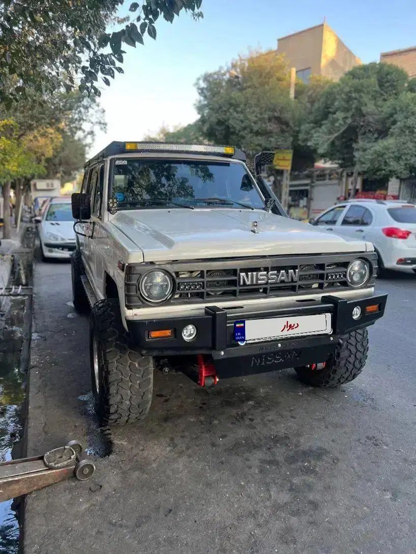 نیسان پاترول چهار درب 6 سیلندر - 1374