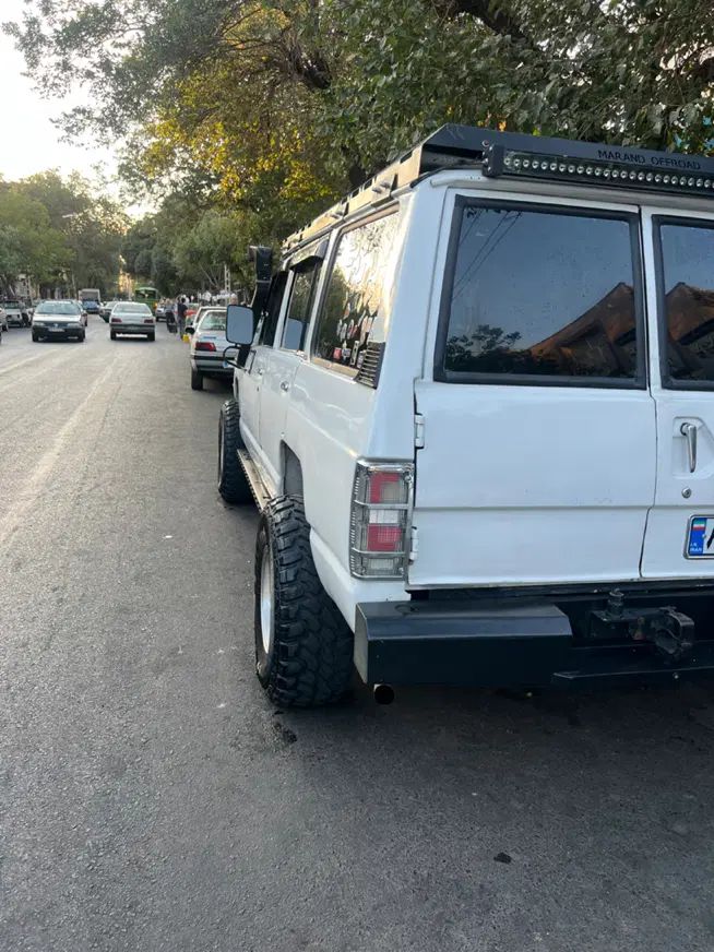 نیسان پاترول چهار درب 6 سیلندر - 1374