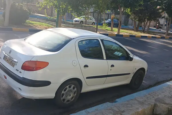 پژو ۲۰۶ صندوق دار v8 - 1389