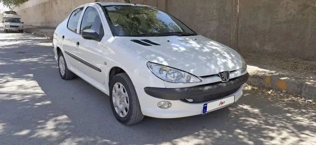 پژو ۲۰۶ صندوق دار v8 - 1395