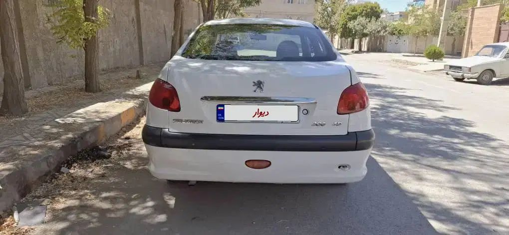 پژو ۲۰۶ صندوق دار v8 - 1395