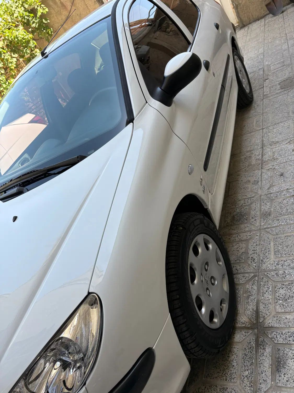 پژو ۲۰۶ صندوق دار v8 - 1397