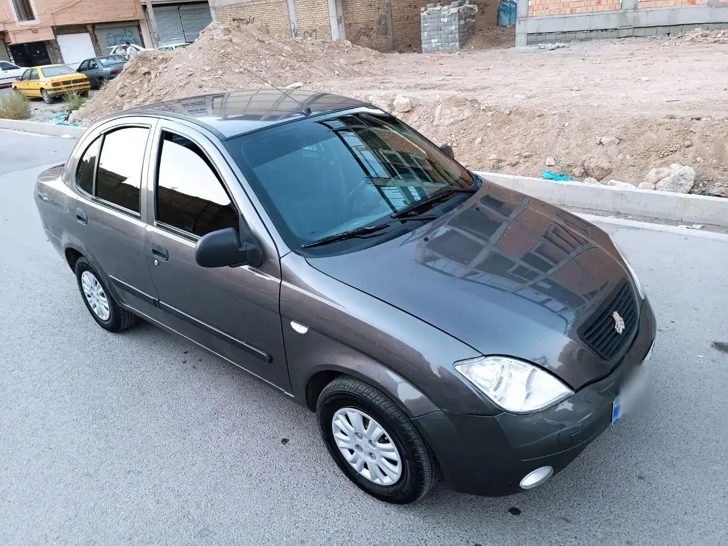 تیبا صندوق دار SX - 1390