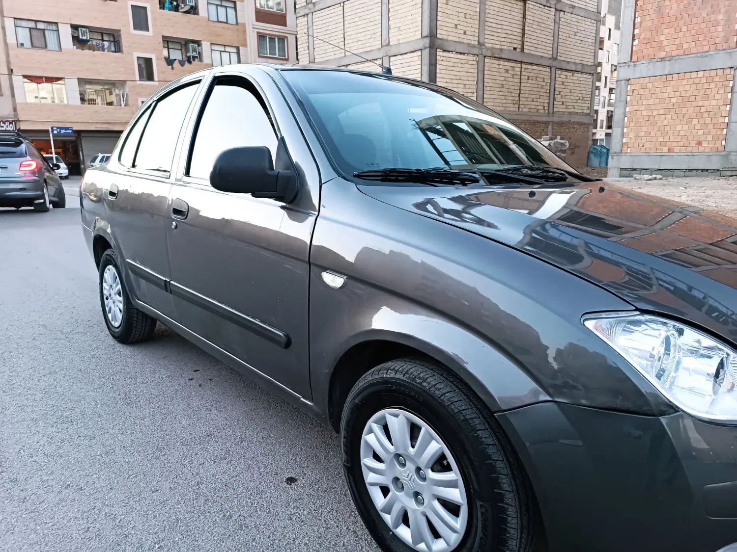 تیبا صندوق دار SX - 1390