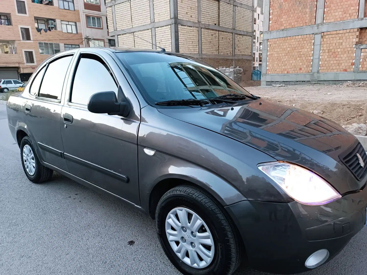 تیبا صندوق دار SX - 1390