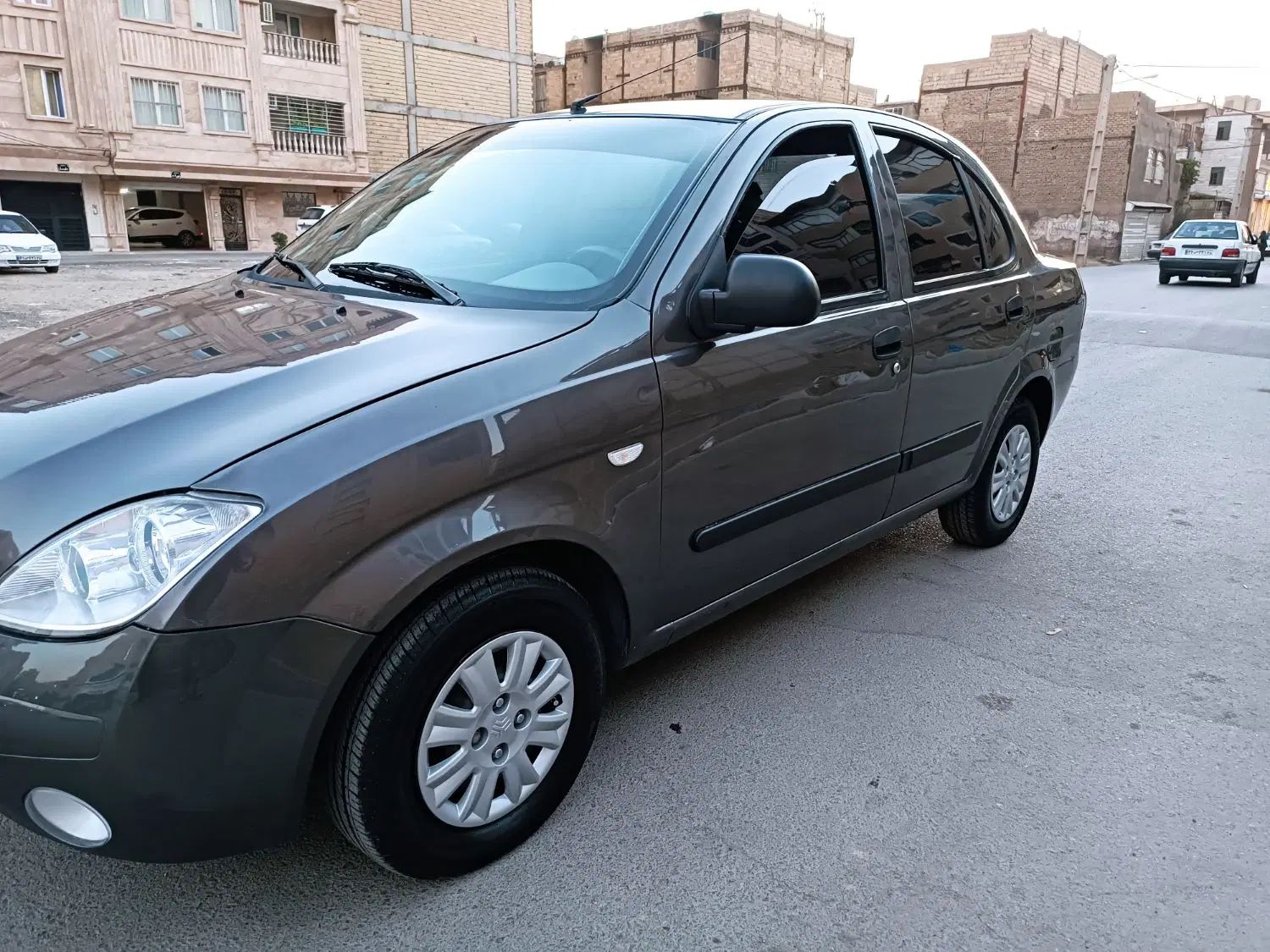 تیبا صندوق دار SX - 1390