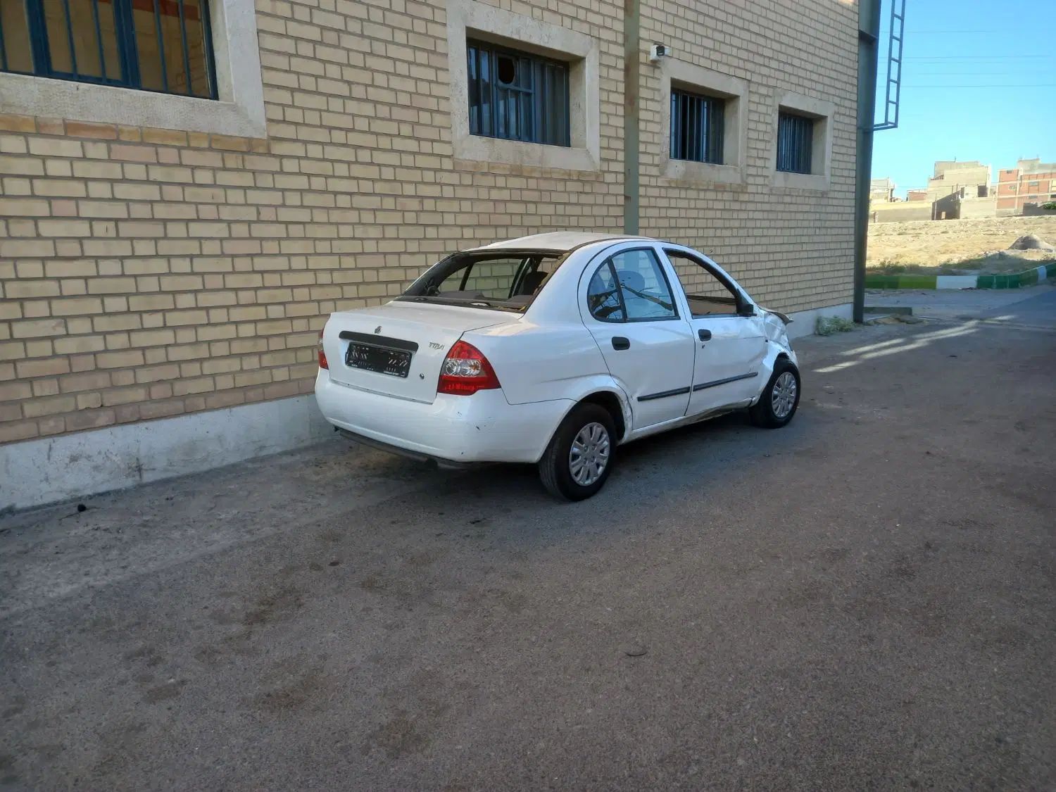 تیبا صندوق دار SX - 1398
