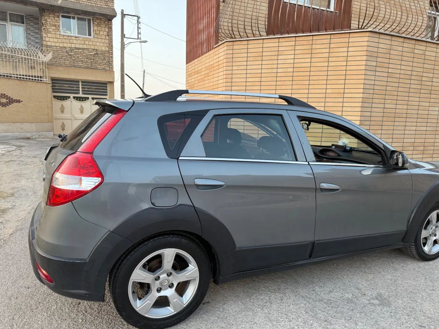 دانگ فنگ H30 کراس اتوماتیک - 1397