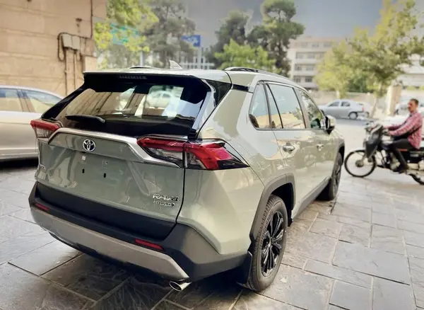 تویوتا راو 4 XA50 فیس‌لیفت هیبرید - 2024