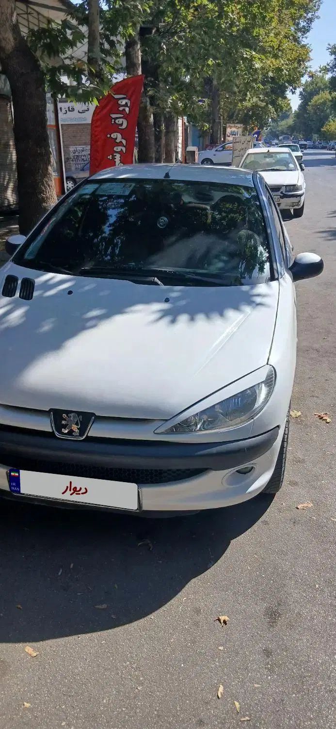پژو ۲۰۶ صندوق دار v8 - 1395