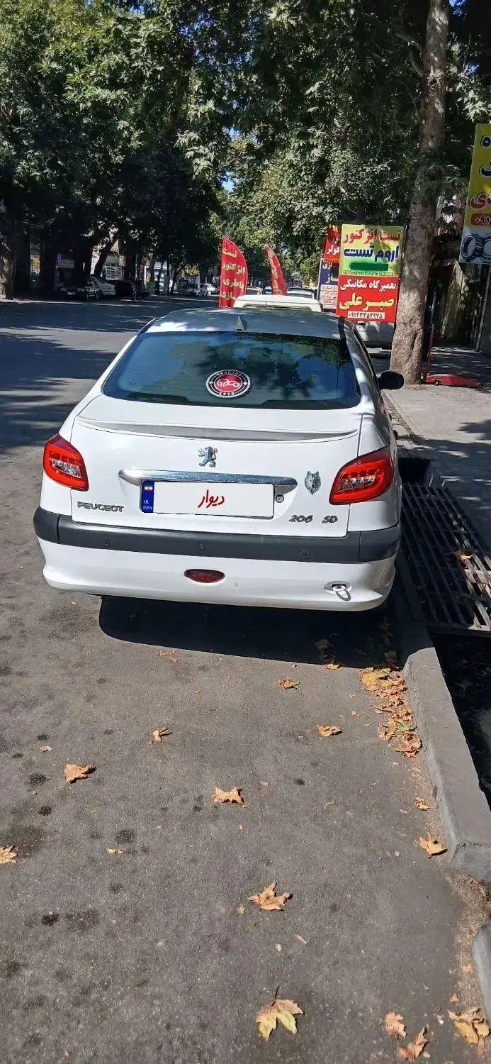 پژو ۲۰۶ صندوق دار v8 - 1395