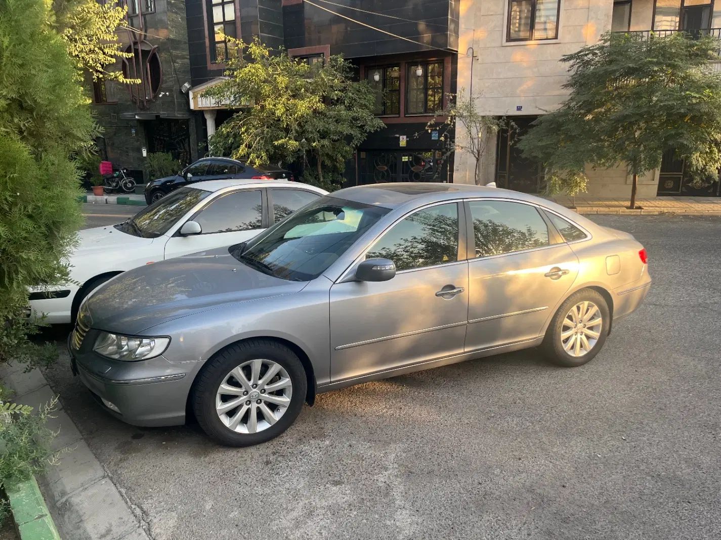 هیوندای آزرا (گرنجور) 3300cc - 2010