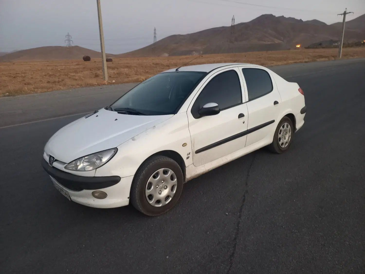 پژو ۲۰۶ صندوق دار v8 - 1392