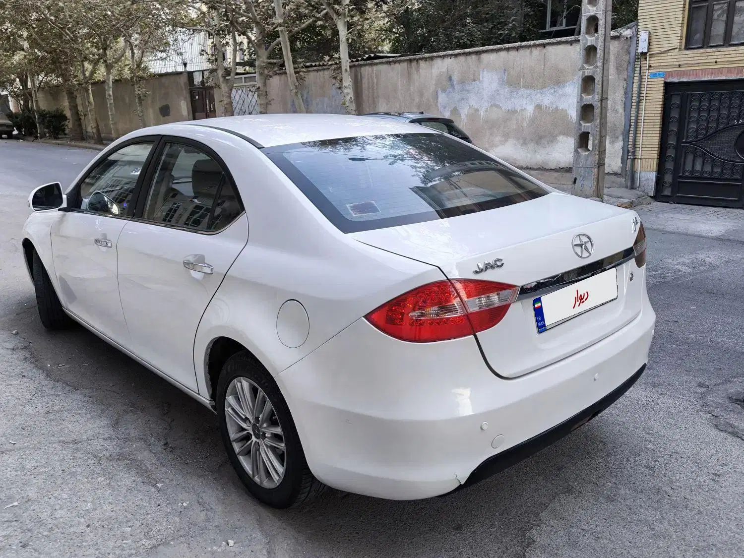 جک J5 اتوماتیک - 1393
