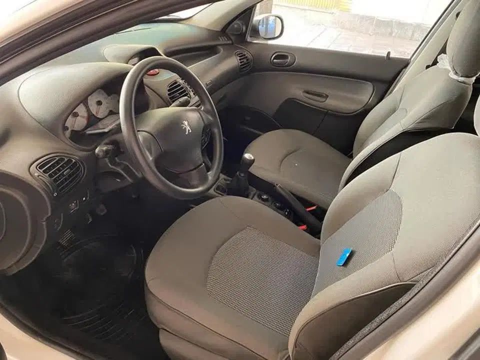 پژو ۲۰۶ صندوق دار v8 - 1389