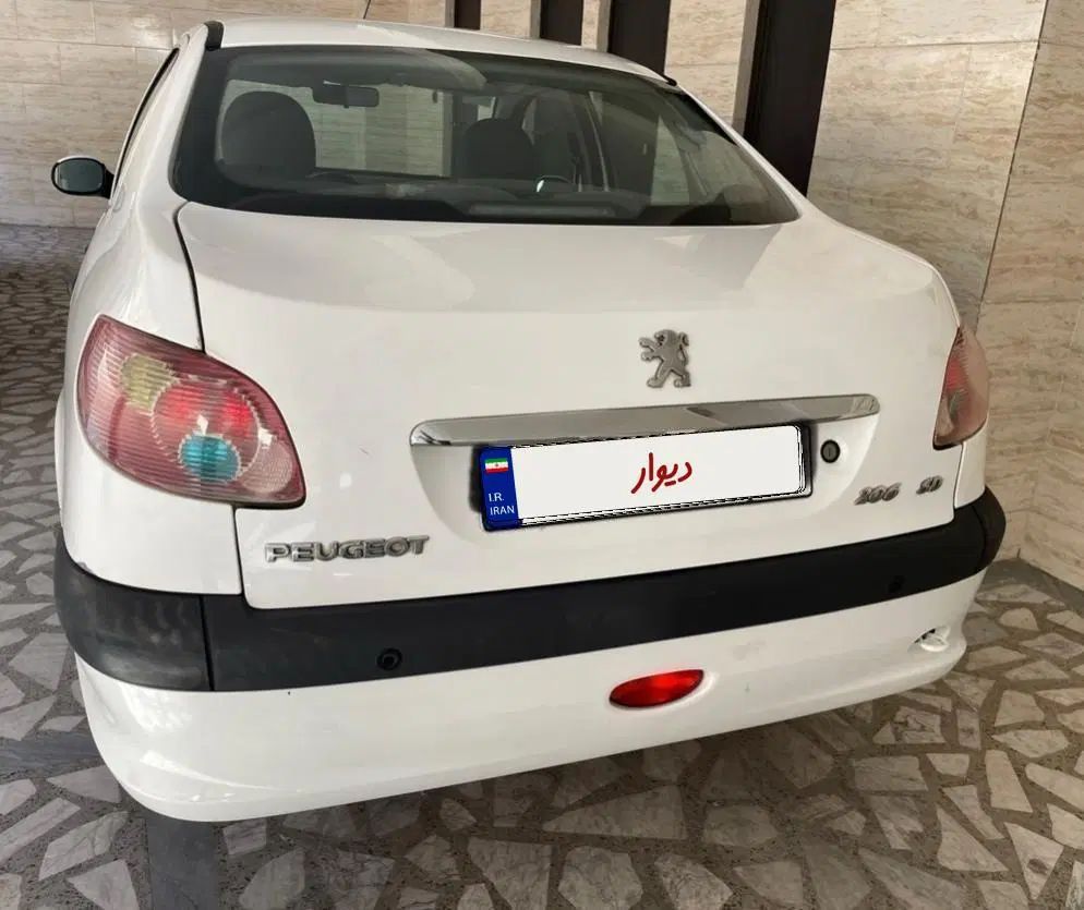 پژو ۲۰۶ صندوق دار v8 - 1394