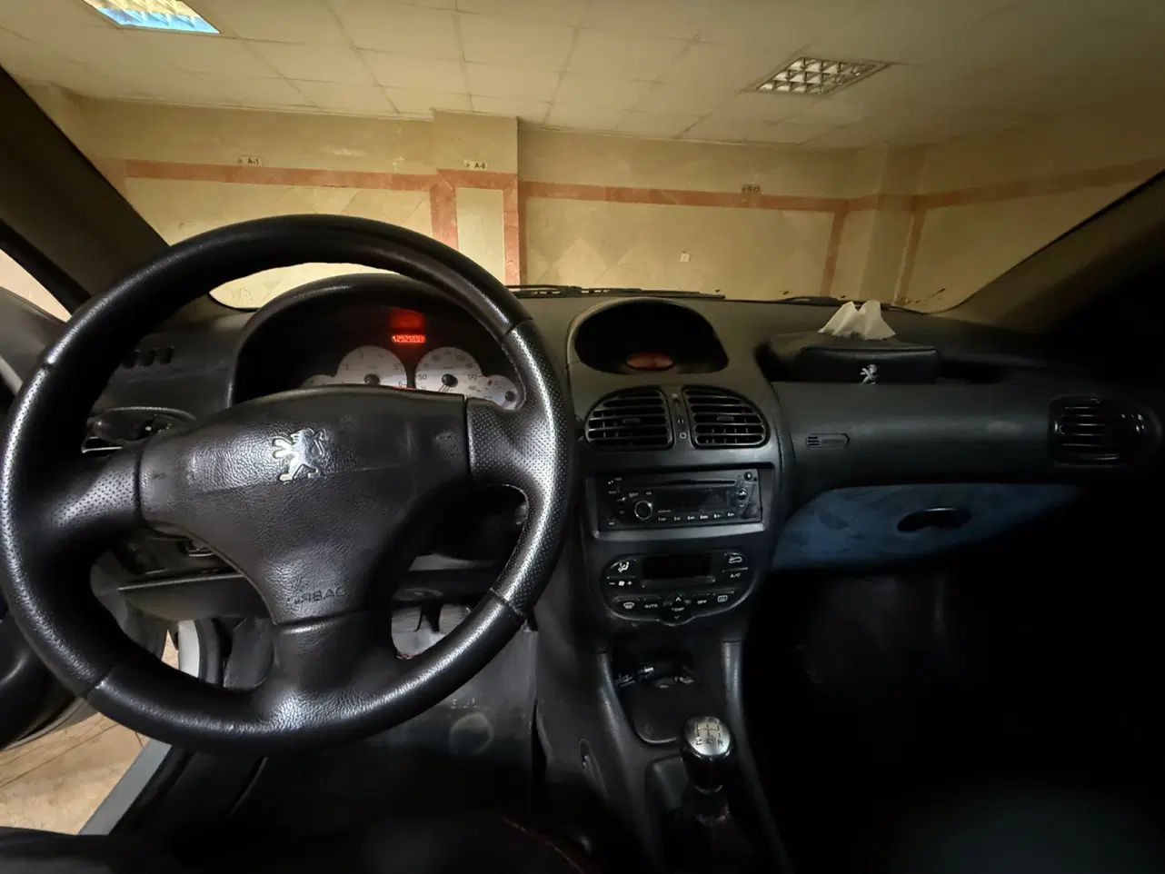 پژو ۲۰۶ صندوق دار v8 - 1386