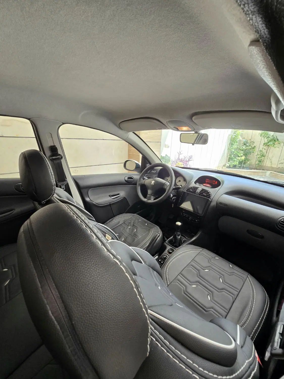 پژو ۲۰۶ صندوق دار v8 - 1396