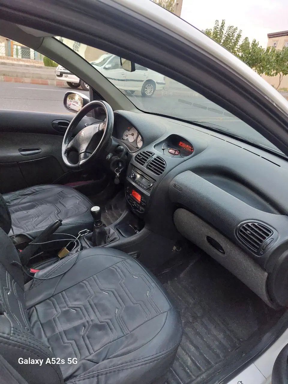 پژو ۲۰۶ صندوق دار v8 - 1389