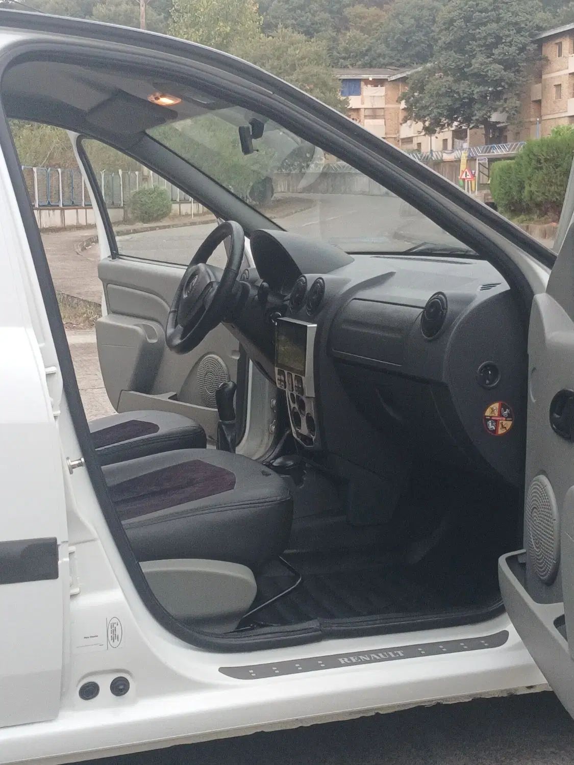 رنو تندر 90 E2 - 1395