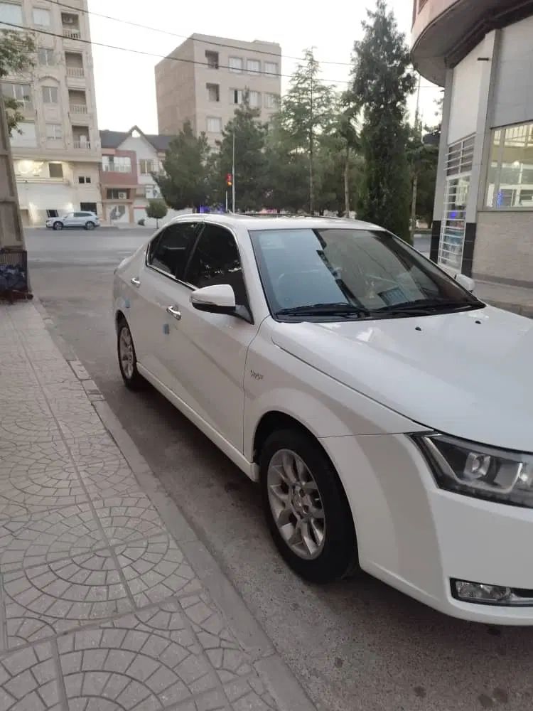 دنا پلاس توربو 6 دنده - 1401