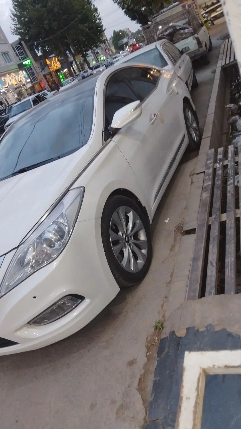هیوندای آزرا (گرنجور) 3000cc - 2013