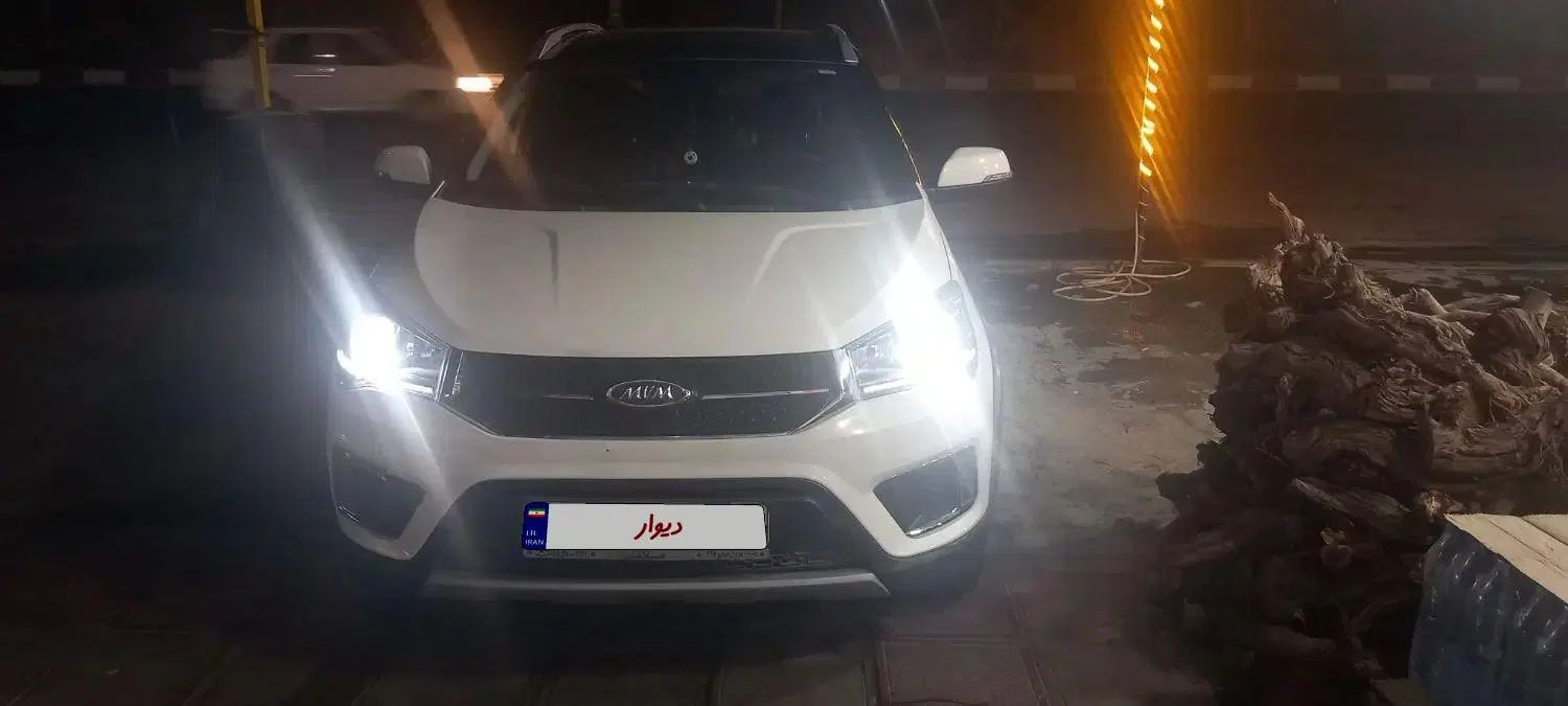 ام وی ام X22 دنده‌ای لاکچری - 1399