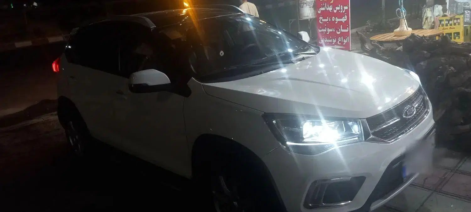 ام وی ام X22 دنده‌ای لاکچری - 1399