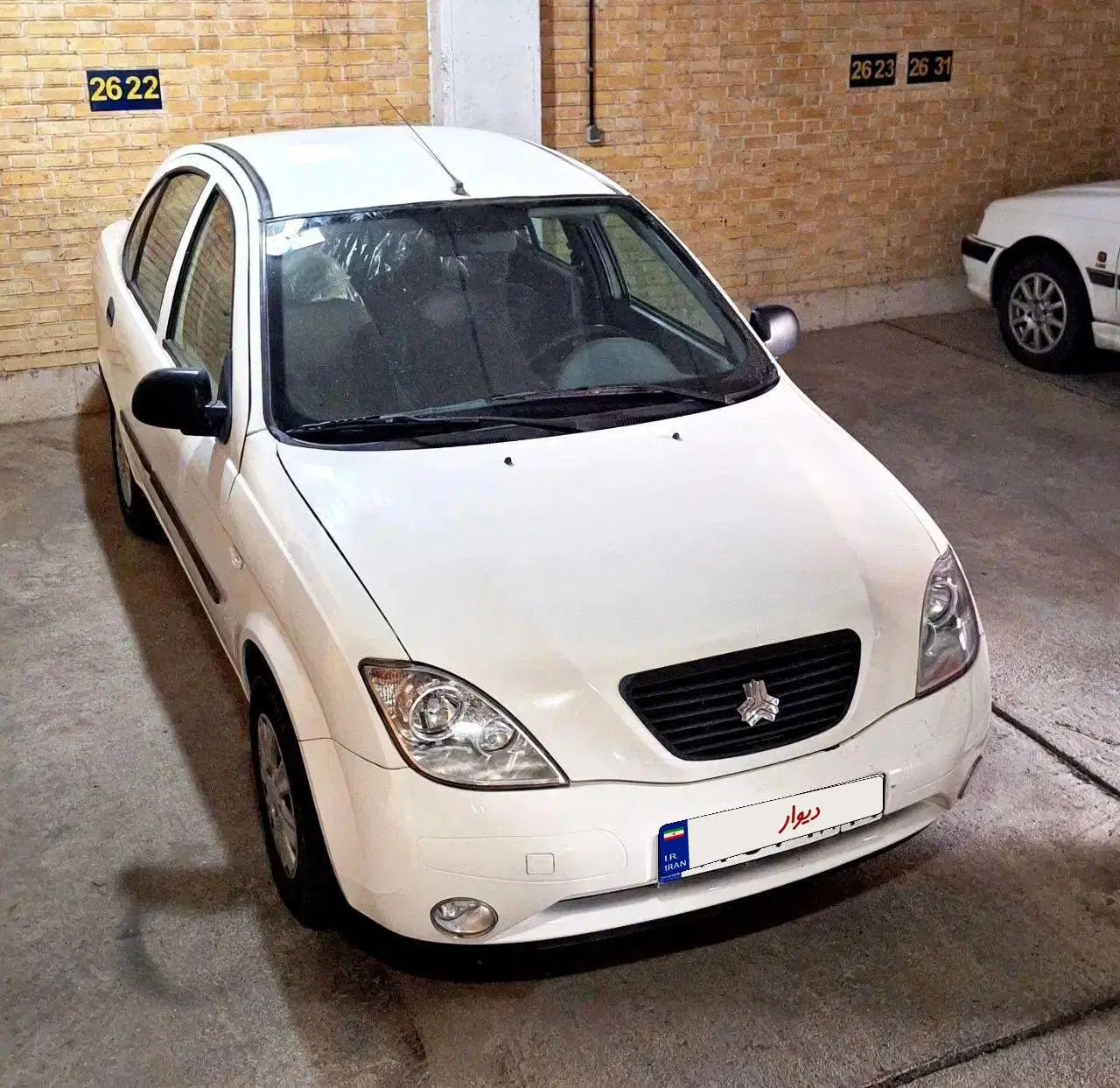 تیبا صندوق دار SX - 1399