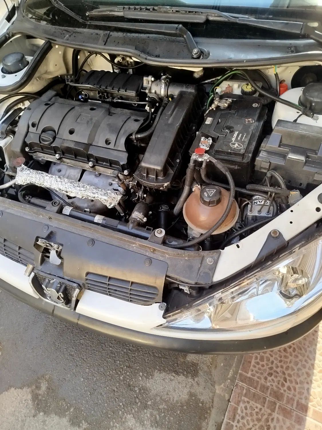 پژو ۲۰۶ صندوق دار v8 - 1393