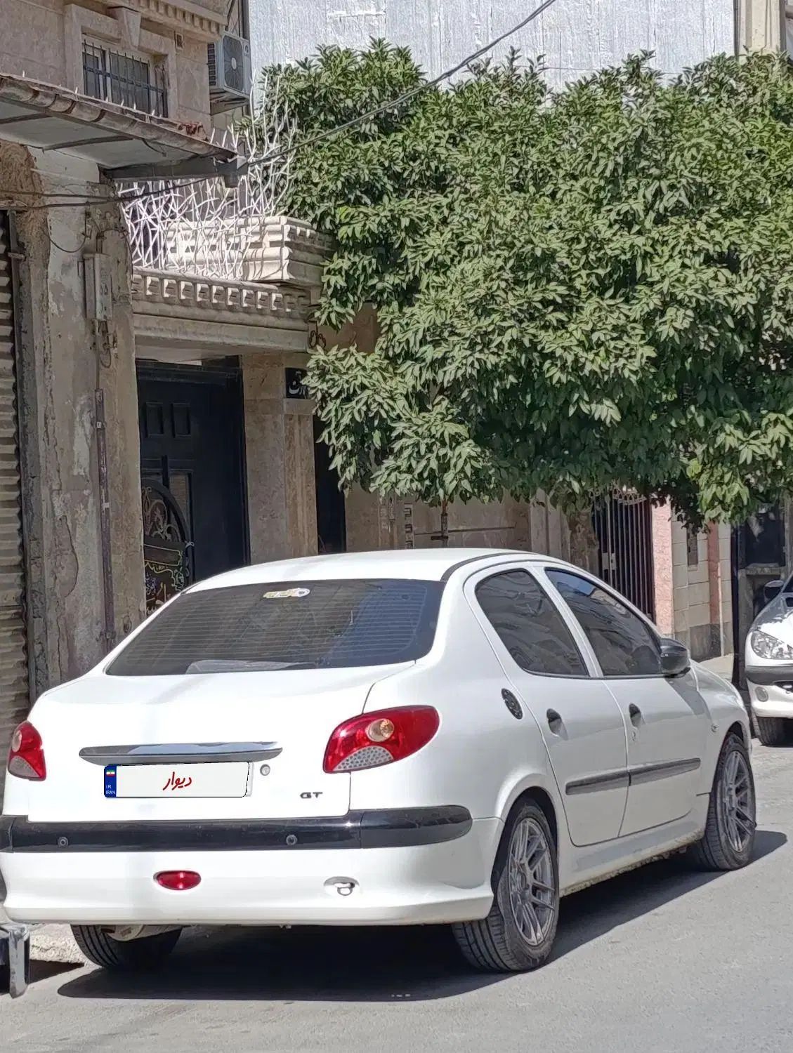 پژو ۲۰۶ صندوق دار v8 - 1393