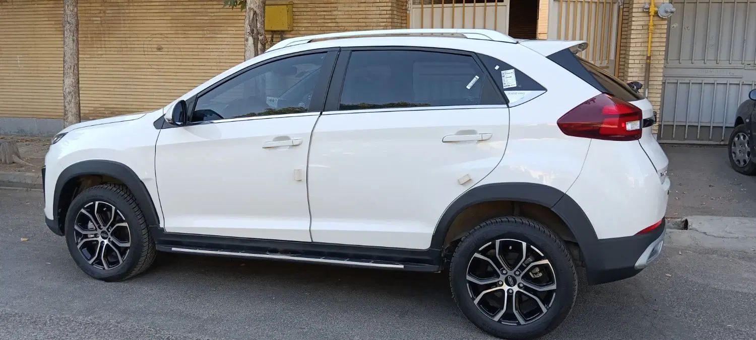 ام وی ام X22 پرو دنده‌ای - 1402