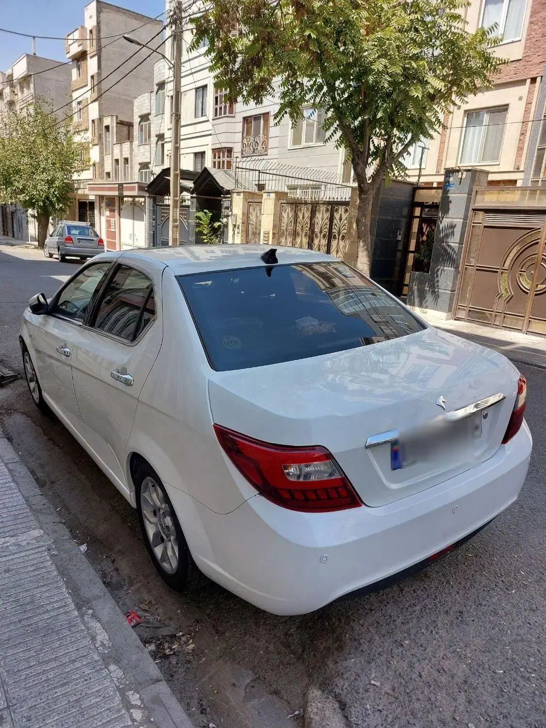 دنا پلاس توربو اتوماتیک - 1401