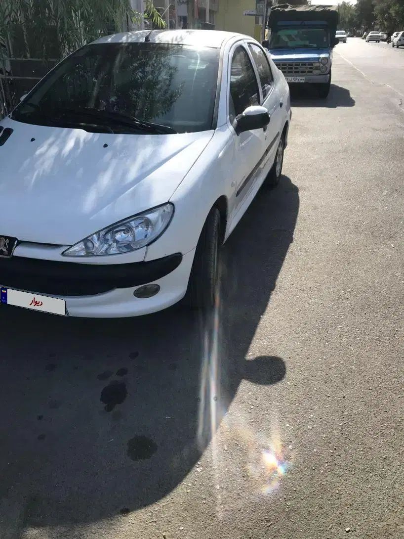 پژو ۲۰۶ صندوق دار v8 - 1393