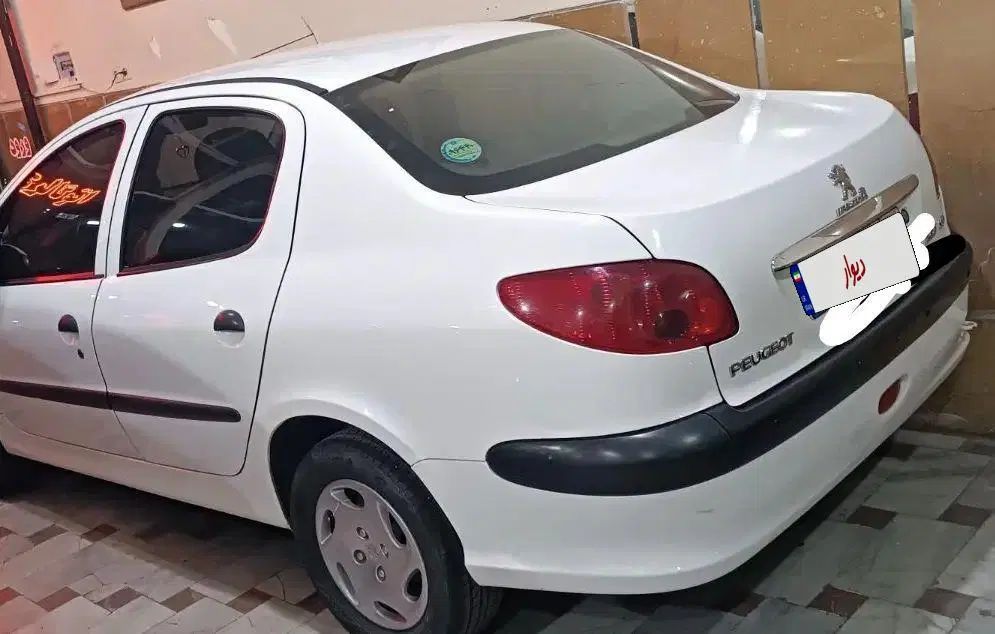 پژو ۲۰۶ صندوق دار v8 - 1399