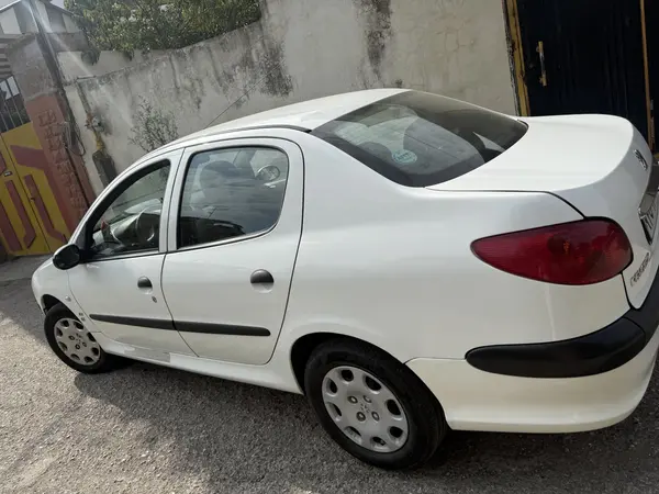 پژو ۲۰۶ صندوق دار v8 - 1399