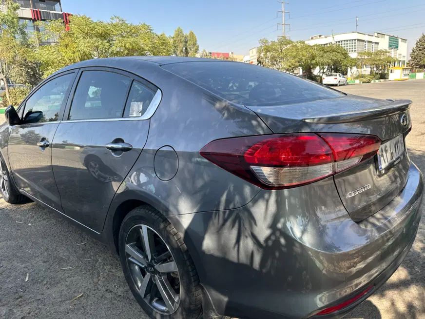 کیا سراتو 2.0 لیتر اتوماتیک GT لاین - 2018