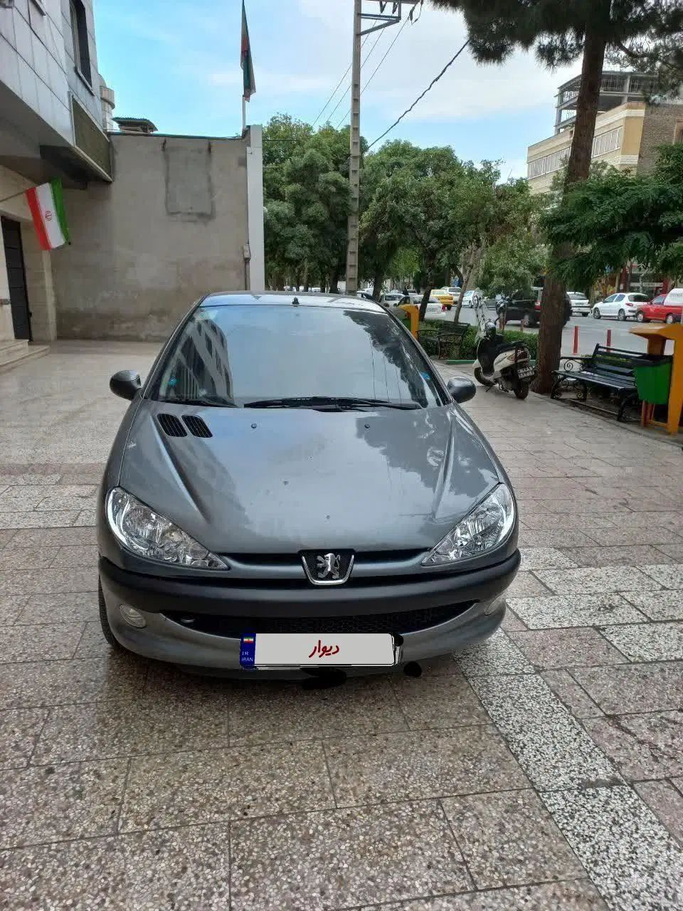 پژو ۲۰۶ صندوق دار v8 - 1392