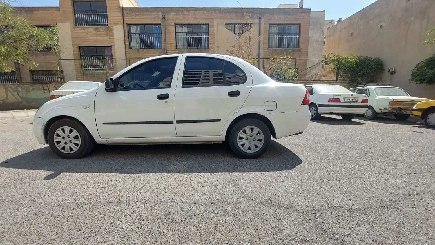 تیبا صندوق دار SX - 1400