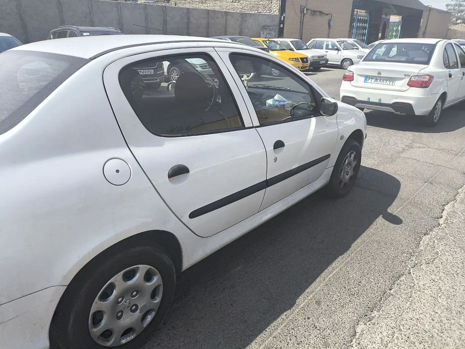 پژو ۲۰۶ صندوق دار v8 - 1399