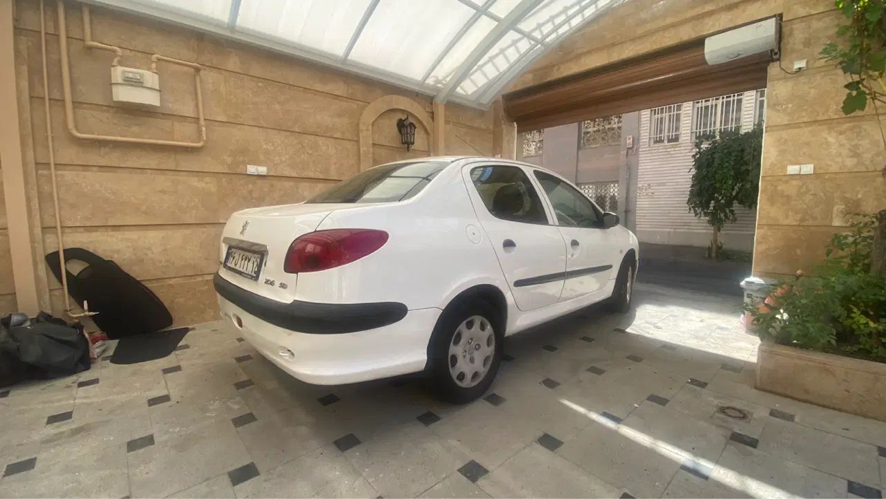 پژو ۲۰۶ صندوق دار v8 - 1393