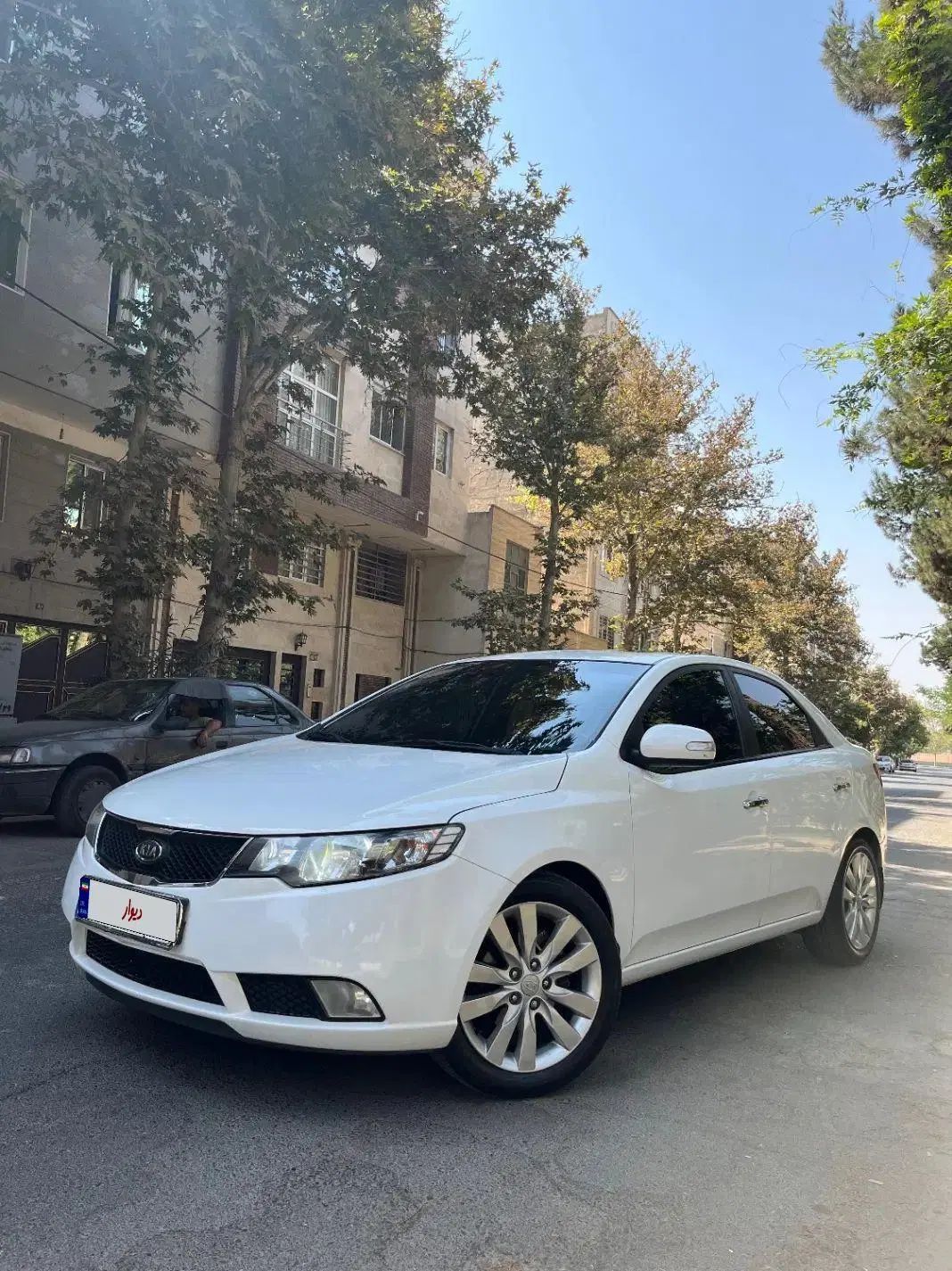 کیا سراتو 2.0 لیتر اتوماتیک GT لاین - 2010