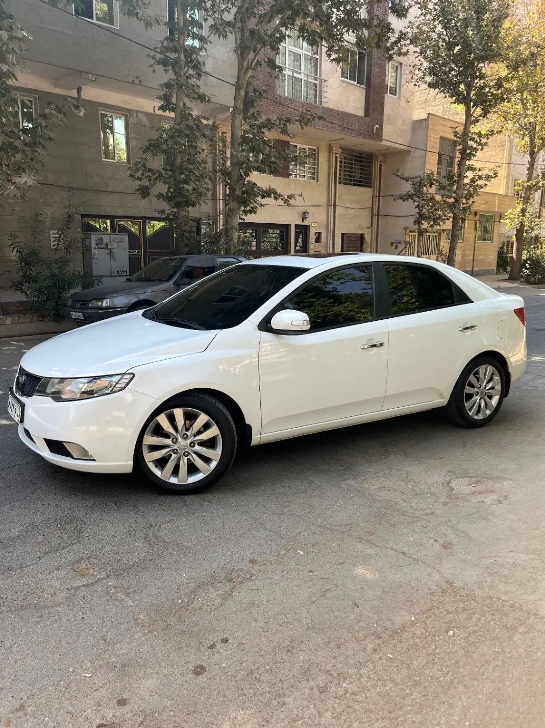 کیا سراتو 2.0 لیتر اتوماتیک GT لاین - 2010
